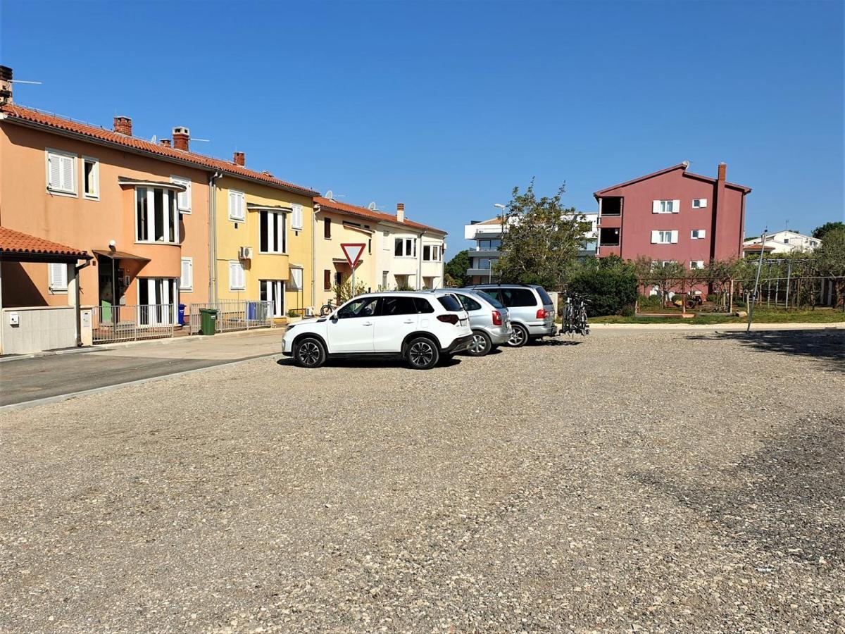 Apartments Aurora Near Beach Medulin Extérieur photo